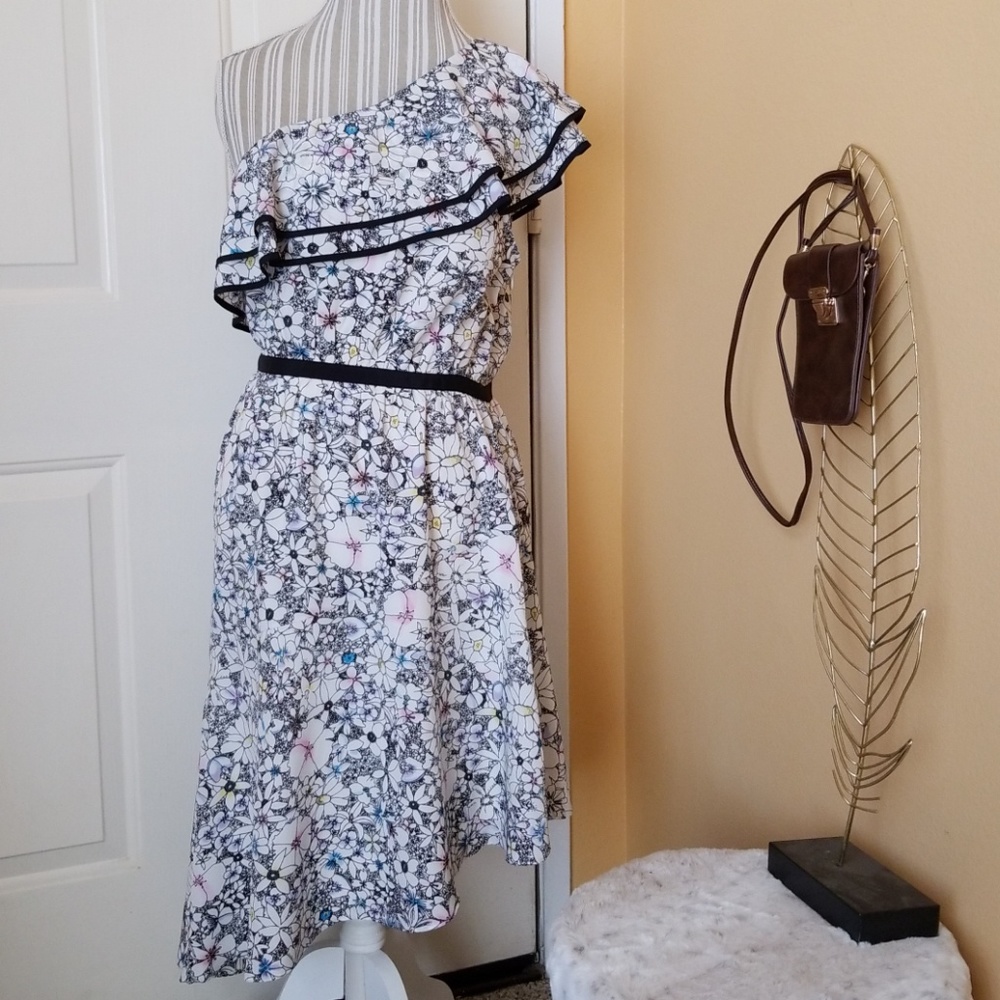 DRESS, flowerery, one shoulder sz 12